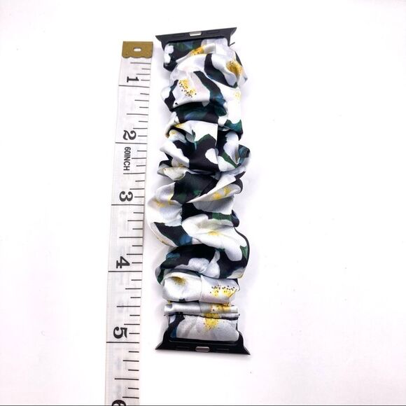 Floral scrunchie smart watch replacement band - Picture 4 of 4
